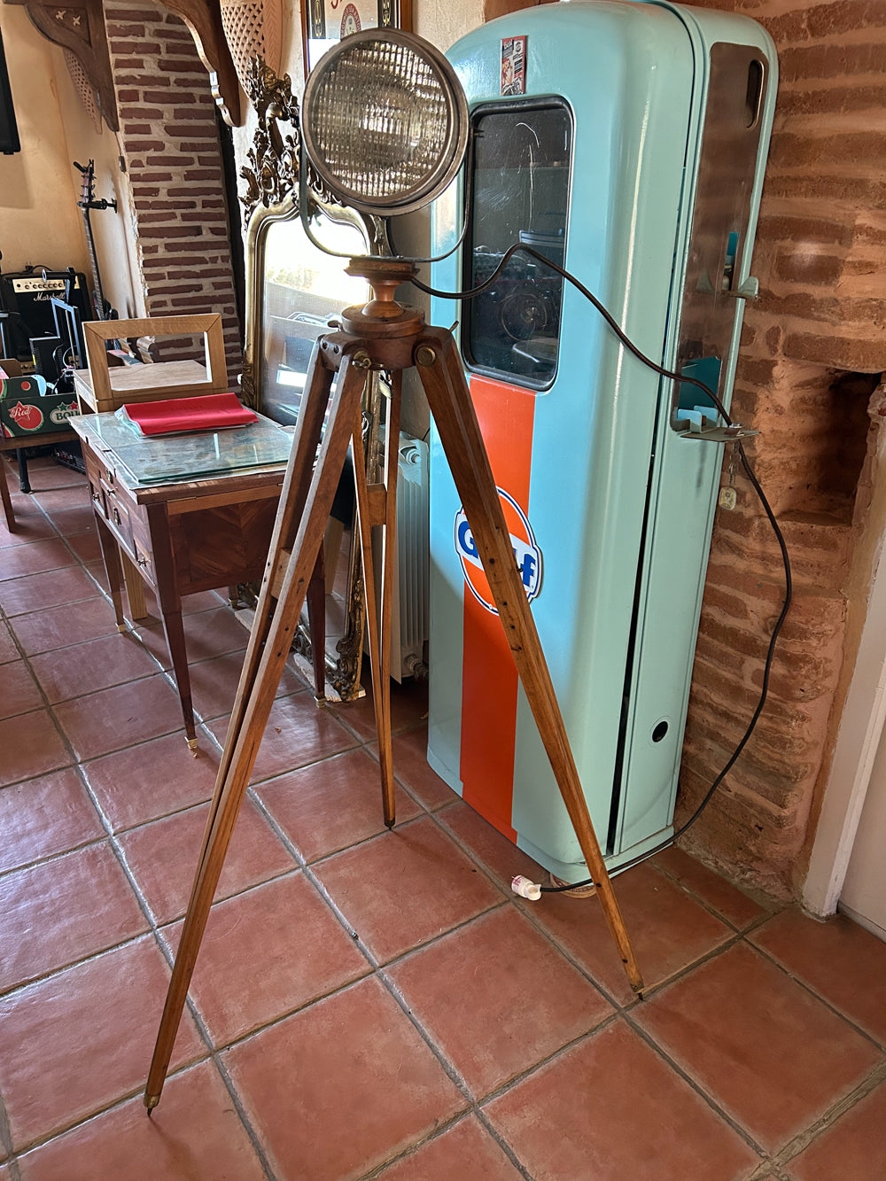 Projecteur avec trepied 1900 Réf 4112