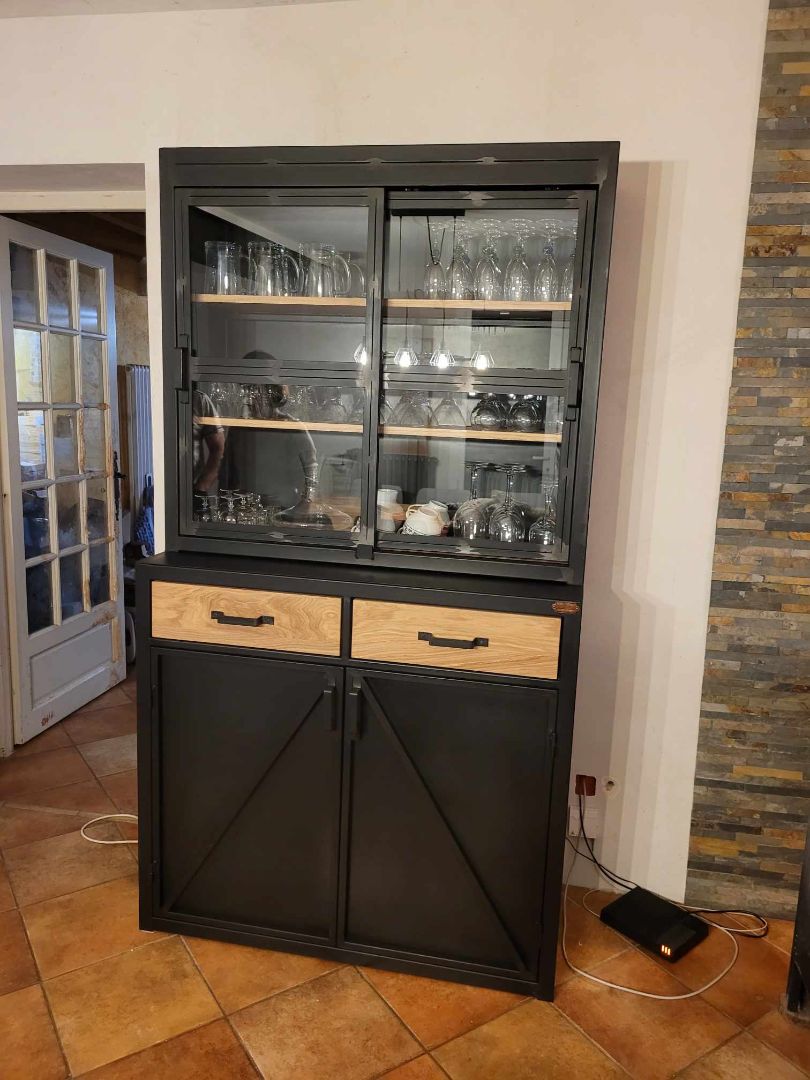 Buffet 2 corps design industriel PRIX de base :2350€ réf 3757