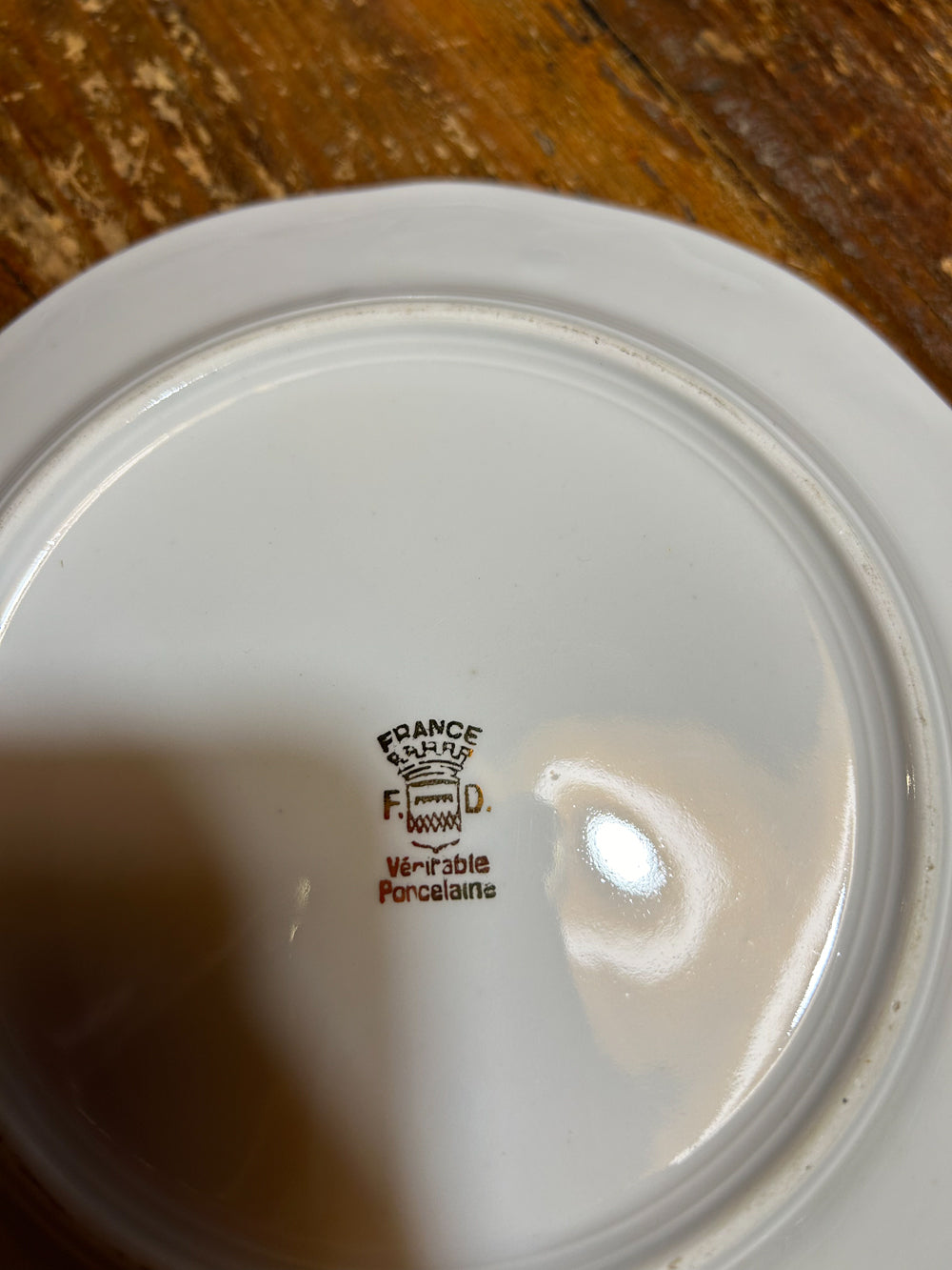 Service porcelaine doré de Chauvigny 56 pièces Réf 4160