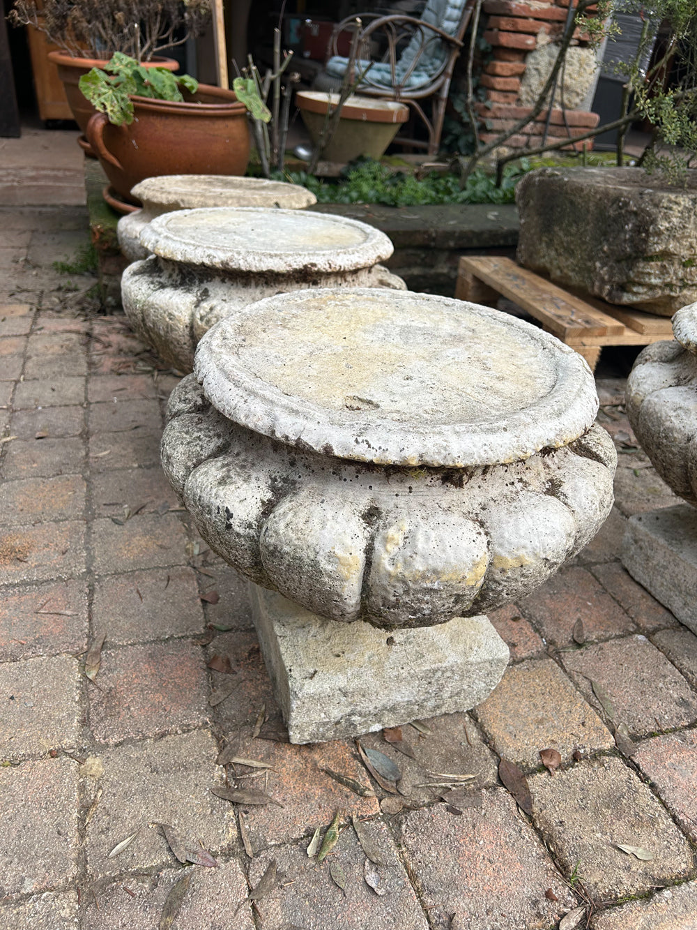 Support vases de jardin en pierre reconstitué Réf 4410