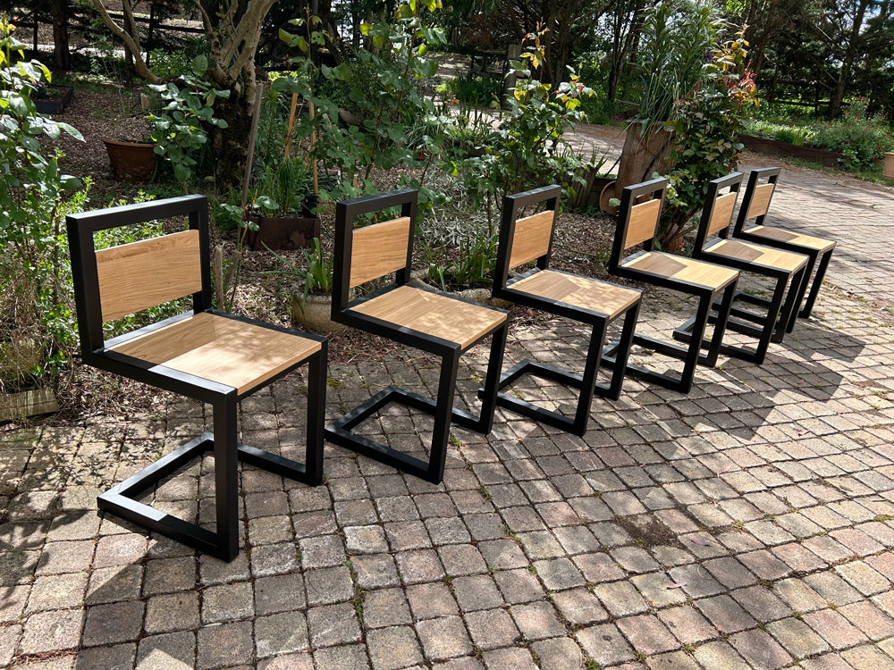 Chaise design métal & bois Réf 4246 Prix de base : 140€