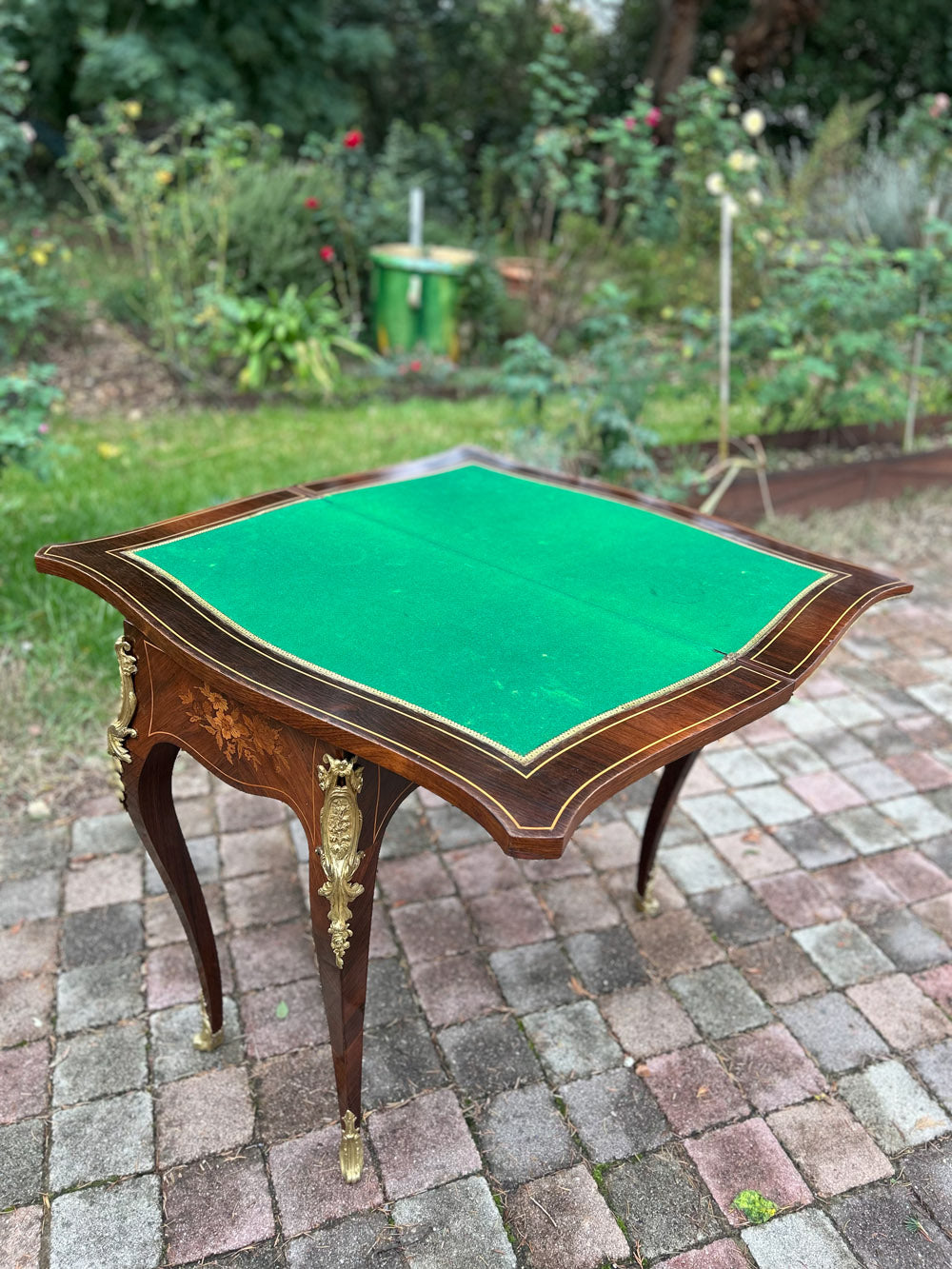 Meuble restauré par un artisan qualifiè