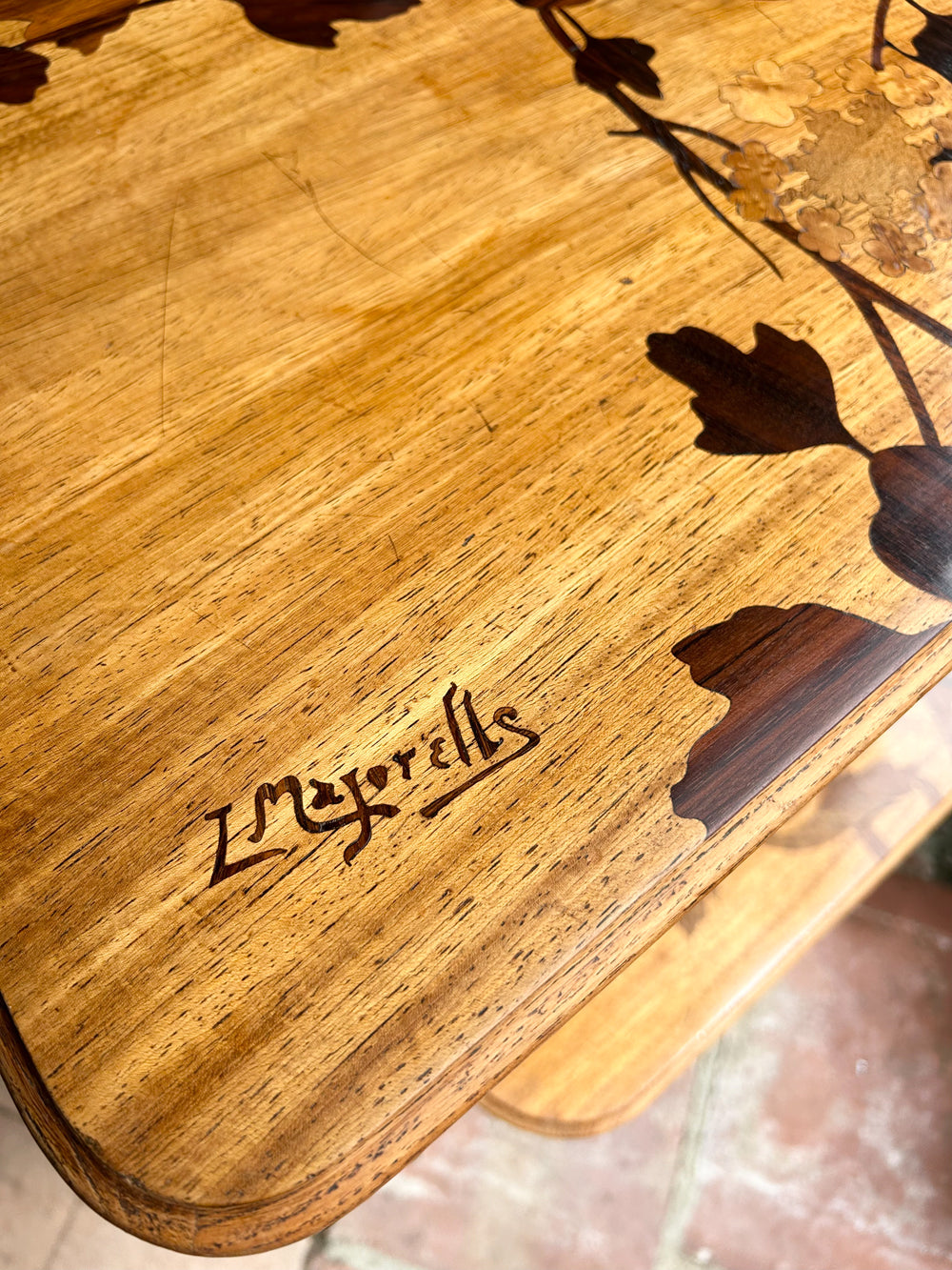 Table à thé Louis Majorelle 1900 Marqueterie Art Nouveau