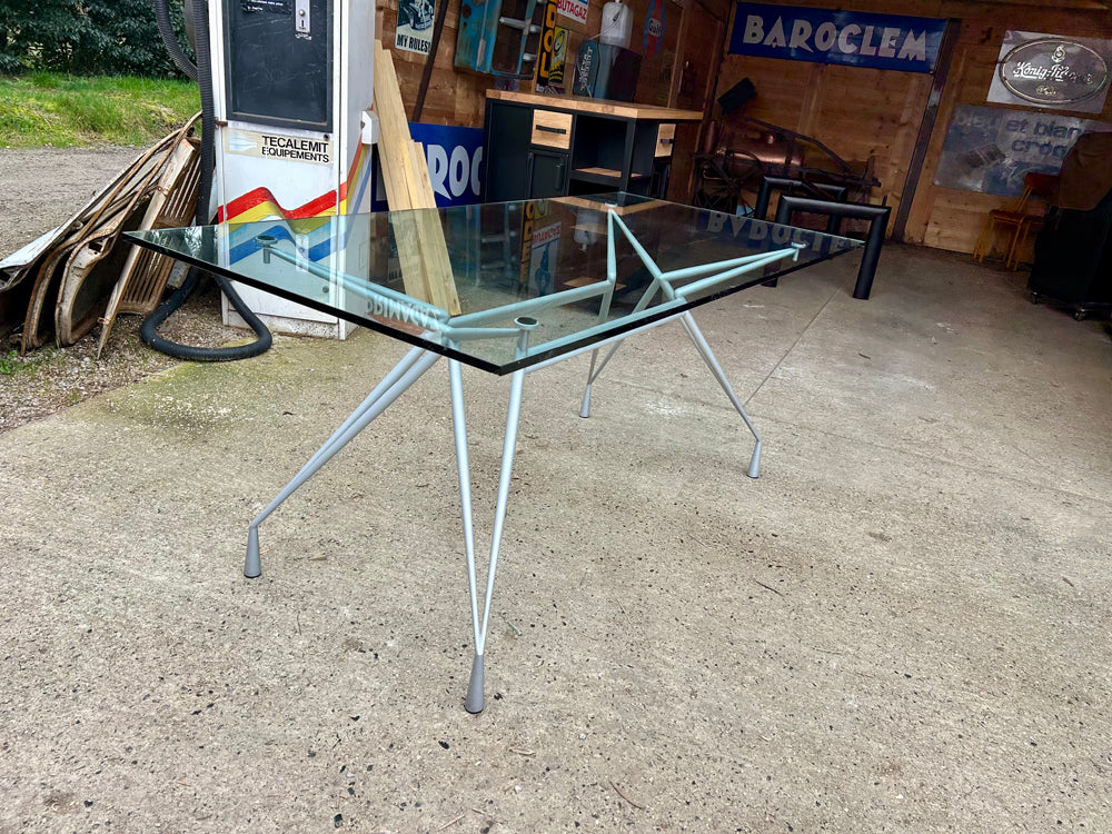 Table design plateau verre Réf 4429