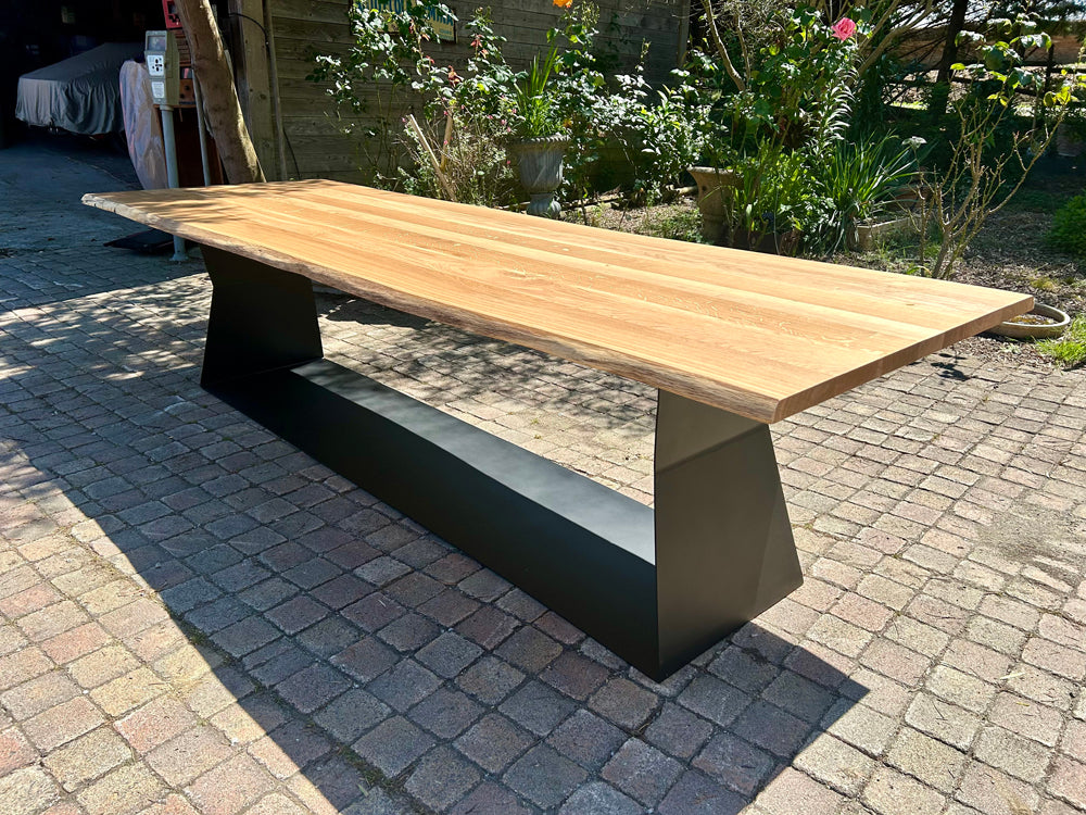 Table design sur mesure piètement "Aigle de mouette" Réf 4479 prix de base 3500€