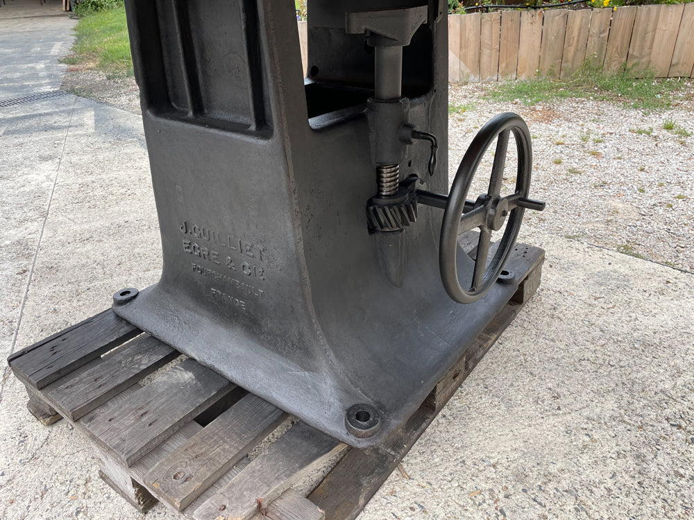 Table piètement machine outil 1900 Réf 4075