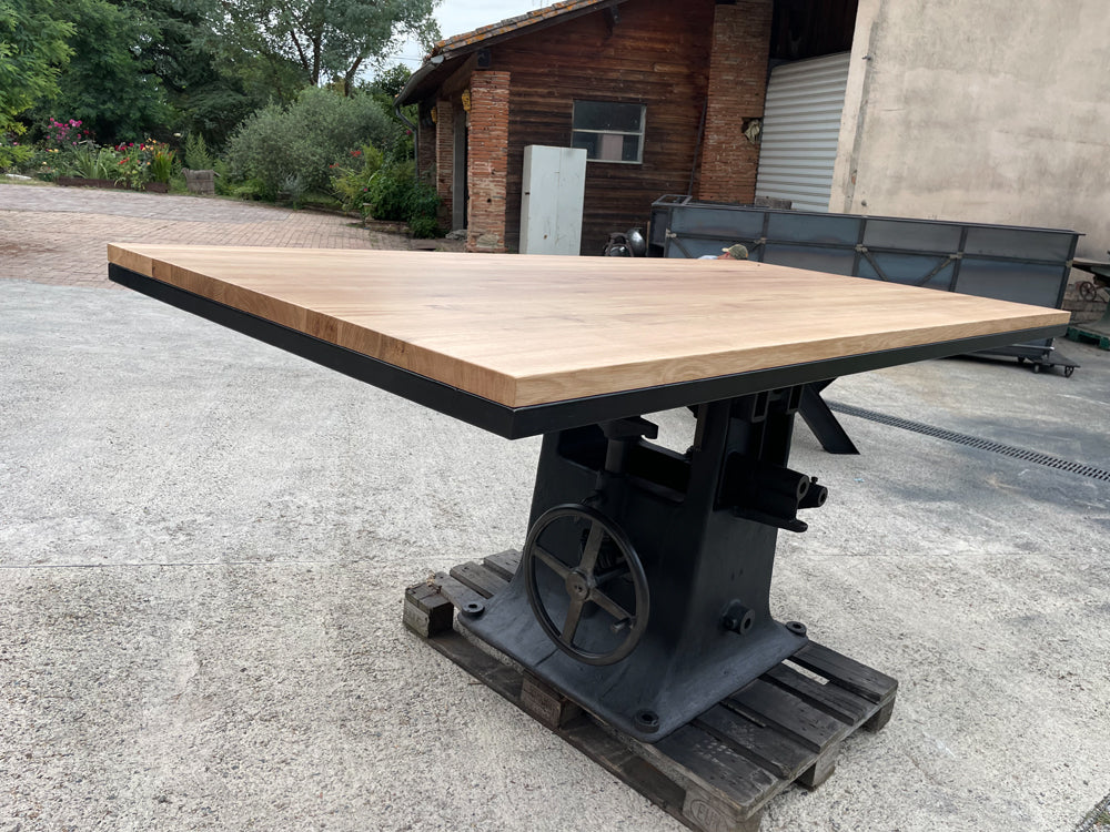 Table piètement machine outil 1900 Réf 4075