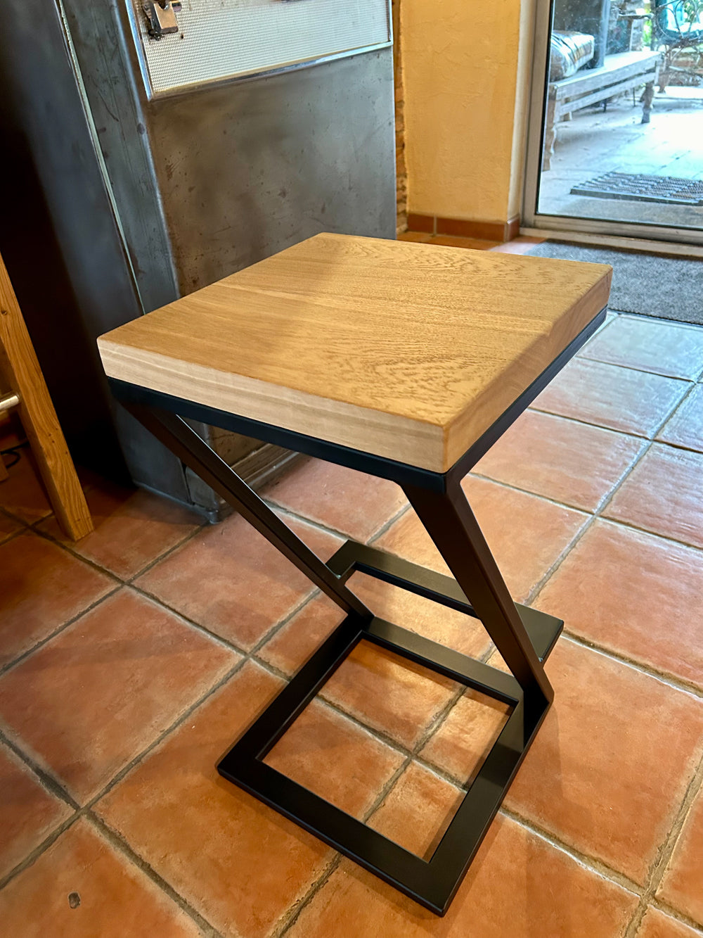 Tabouret bar design industriel Réf 4247 Prix de base : 130€