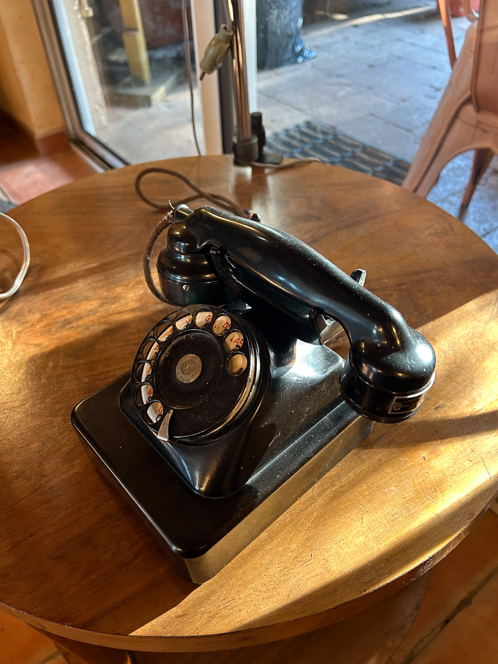 Téléphone ancien en Bakelite 1950 Réf 4399
