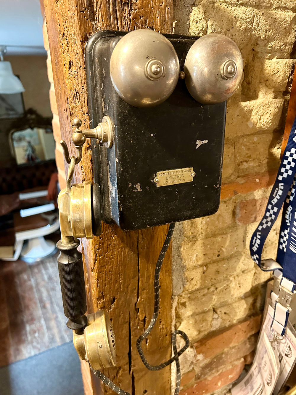 Téléphone mural Ericsson 1940 Réf 4421