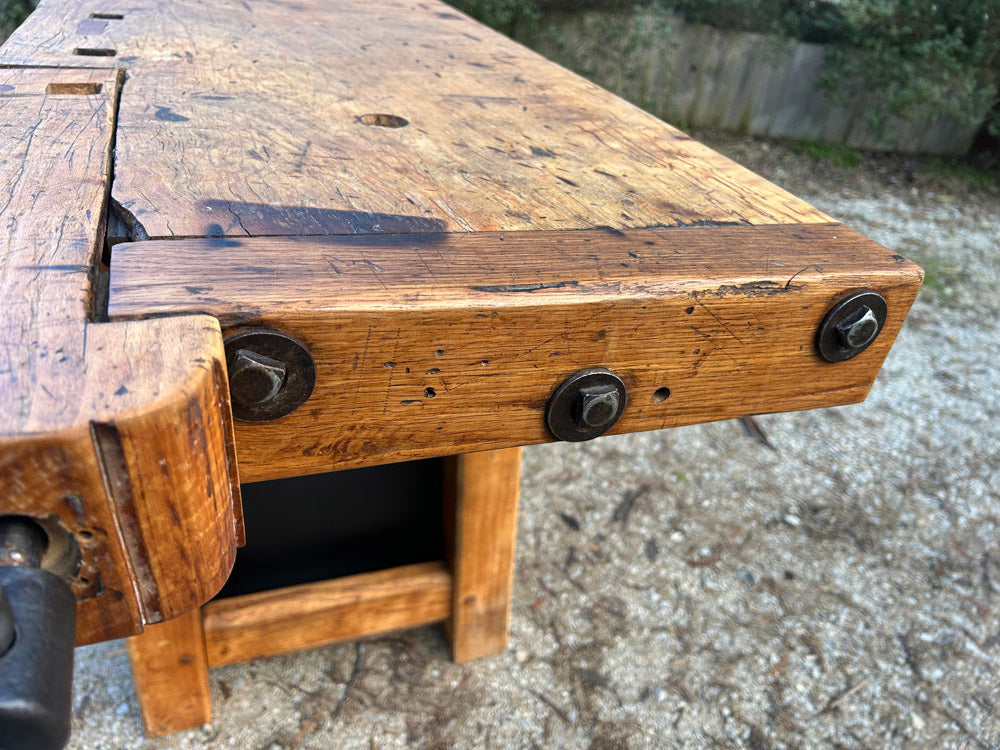 Etabli ancien modifié 3 portes et 1 tiroir