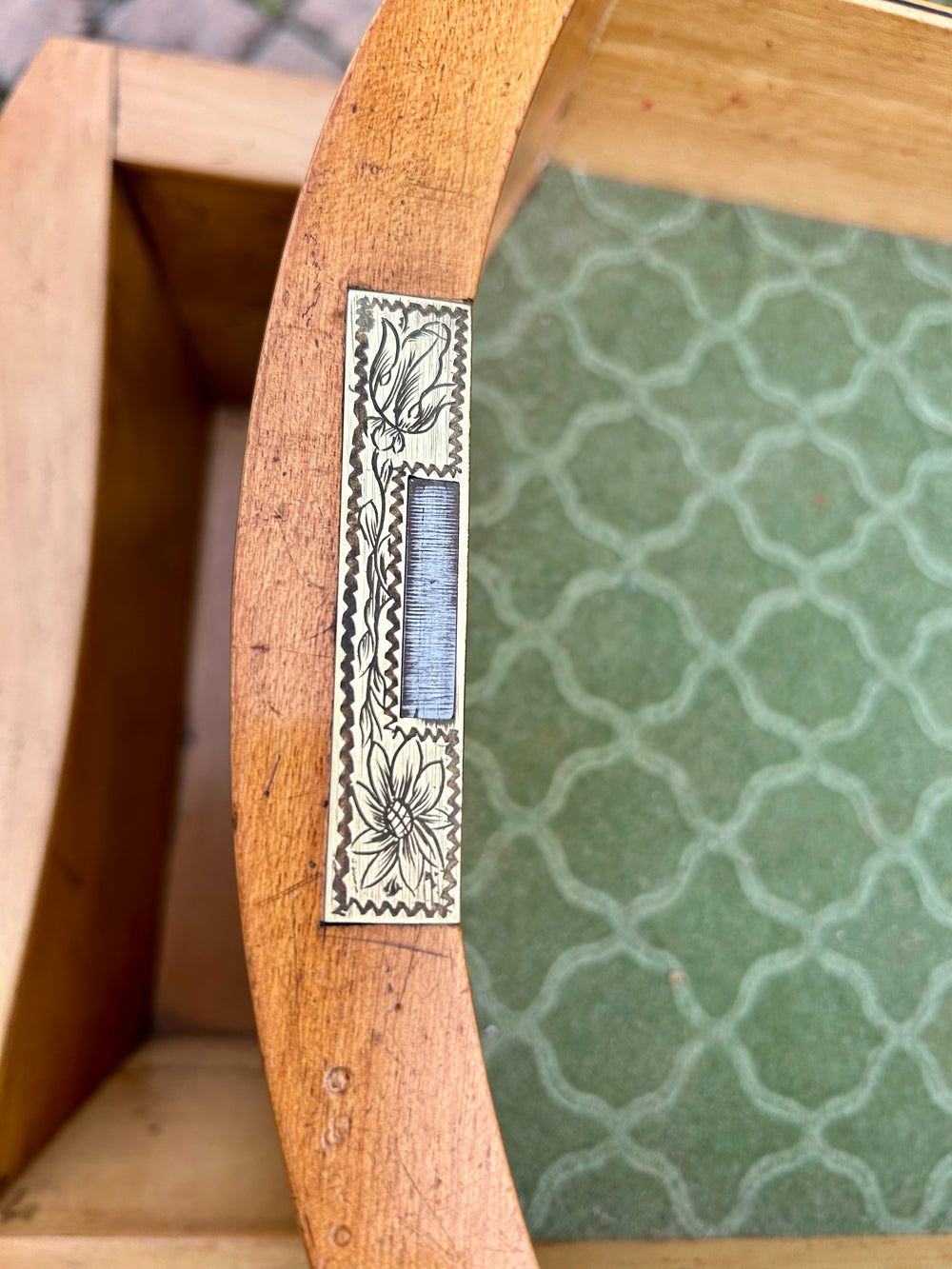 Travailleuse style Louis XV fabrication 19éme Réf 4218