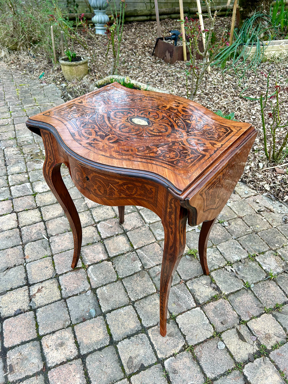 Travailleuse style Louis XV fabrication 19éme Réf 4218