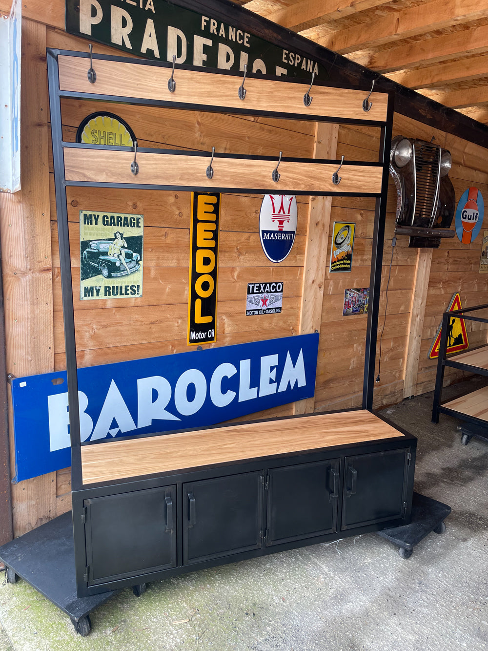 Vestiaire d'entrée industriel PRIX de base: 890€ réf 3780