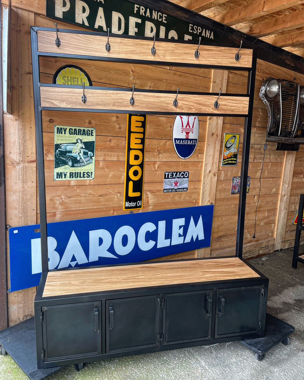 Vestiaire d'entrée industriel PRIX de base: 890€ réf 3780
