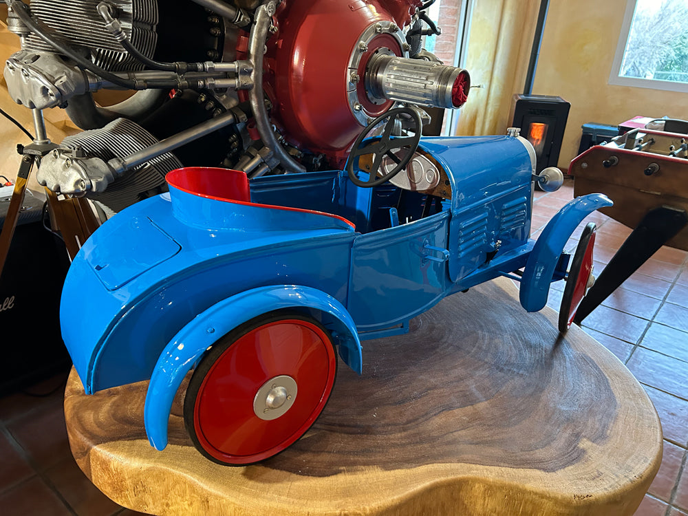 Voiture à pédale BUGATTI EUREKA réf 4195