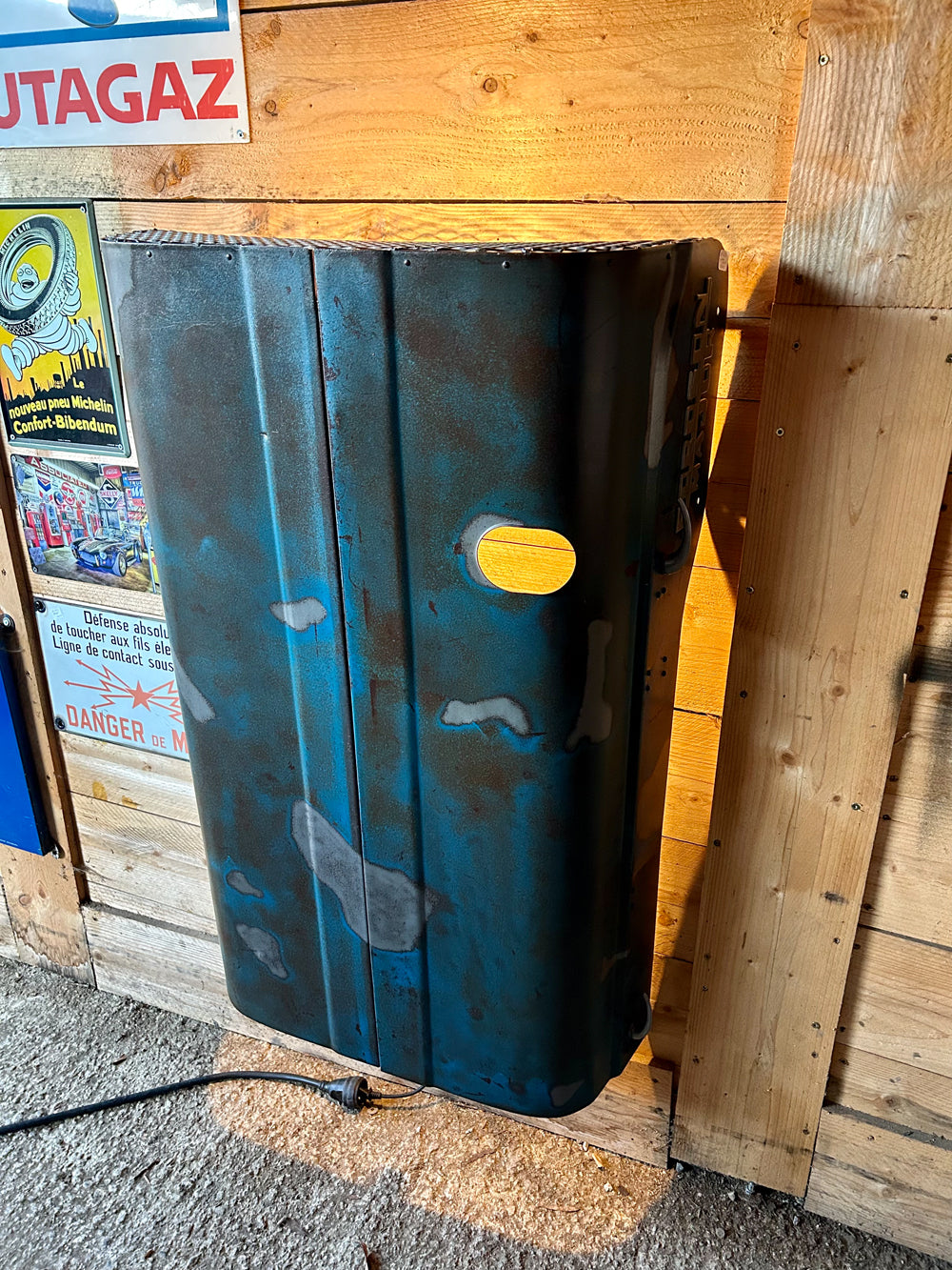 Applique lumineuse Capot tracteur Fordson Réf 4284