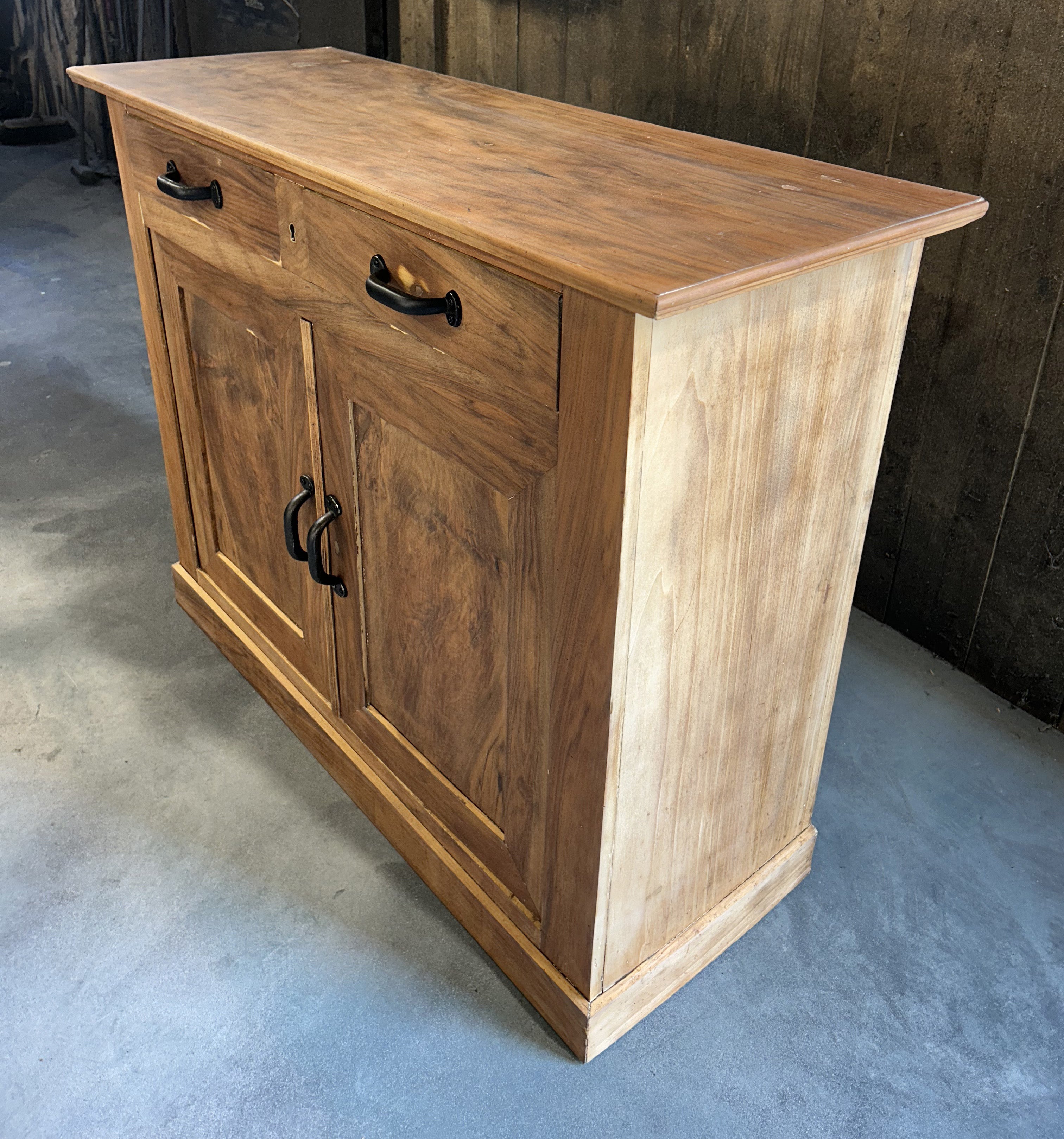 Buffet d'atelier Noyer année 40 - RF4737