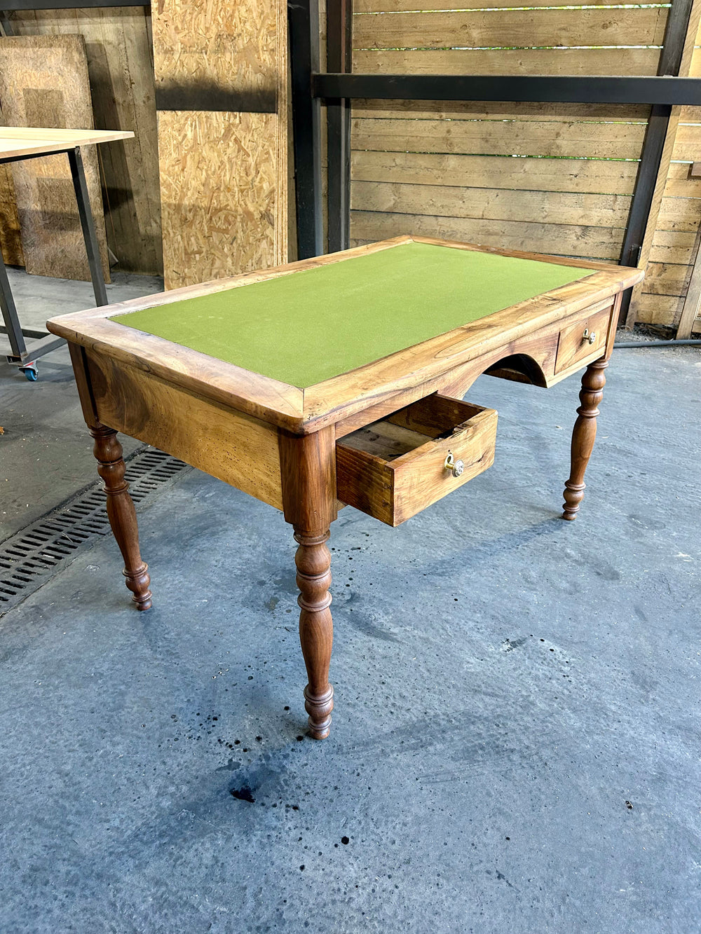 Bureau de Mercerie Noyer Massif Fin 19ème Meuble de Métier