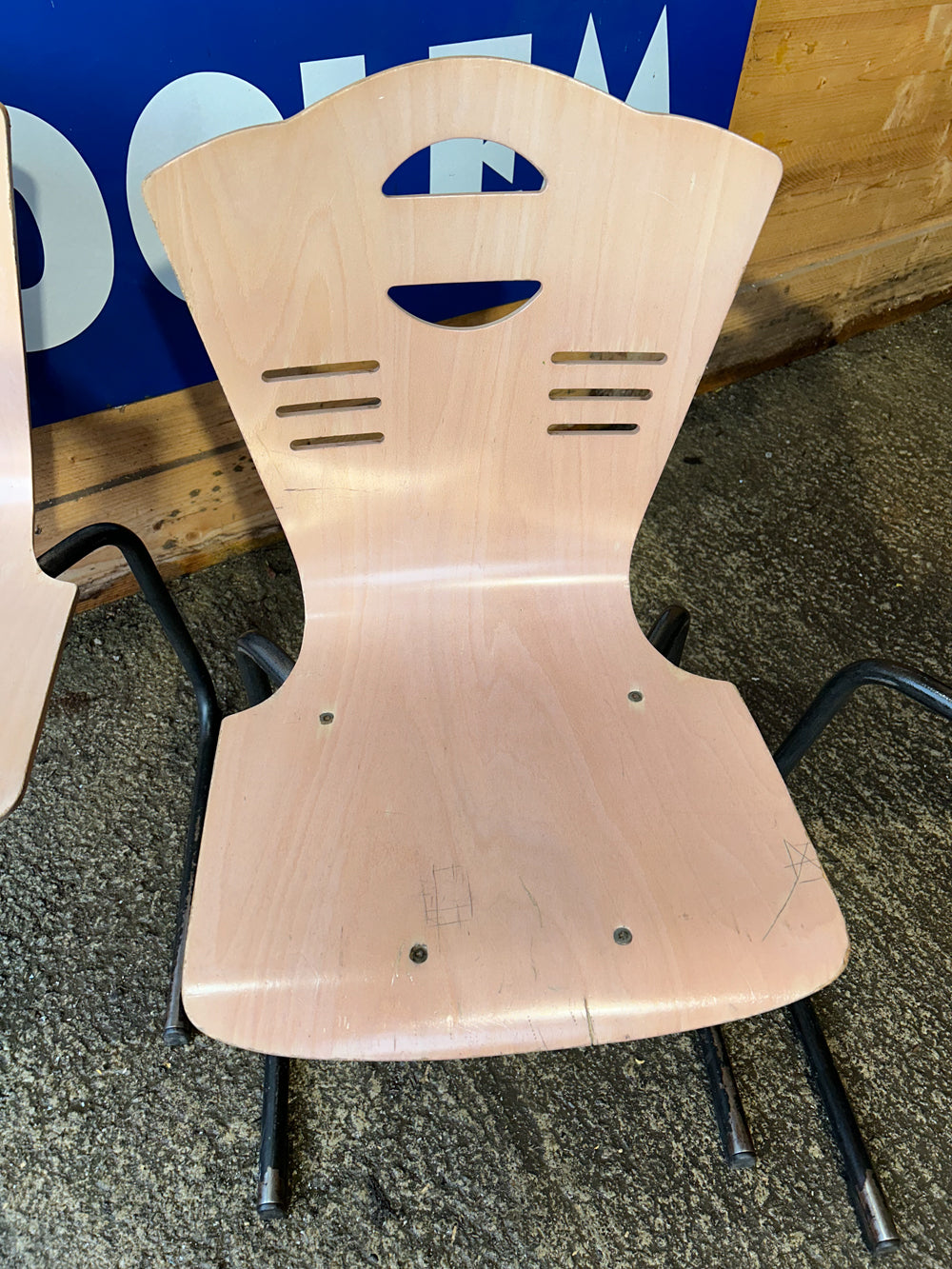 lot de 6 chaises collectivité pieds luge 1990/2000 Réf 4193