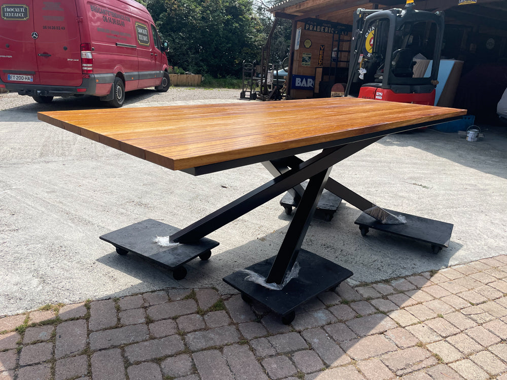 Table Mikado extérieur Réf 4050 Prix de base : 2200€