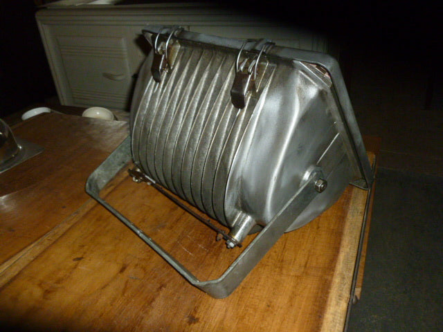 Ancien gros projecteur MAZDA 1960