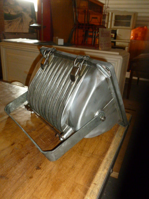 Ancien gros projecteur MAZDA 1960