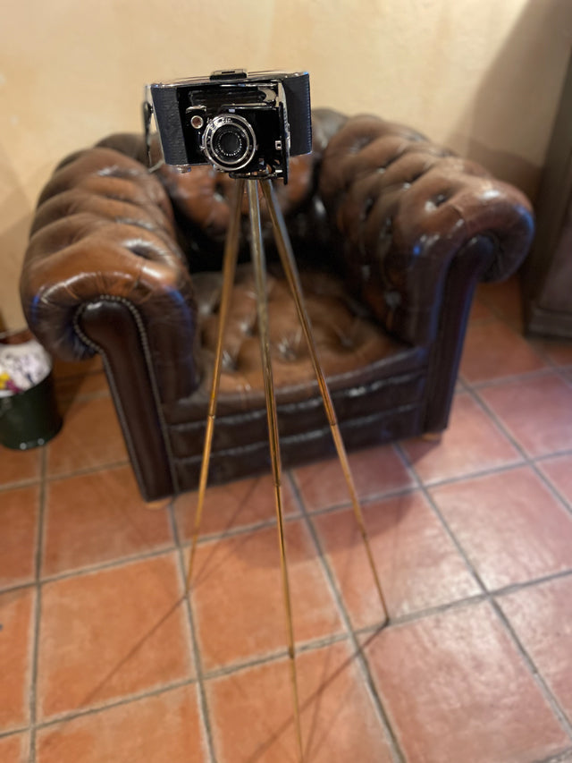 Appareil AGFA Jgestar avec trépied