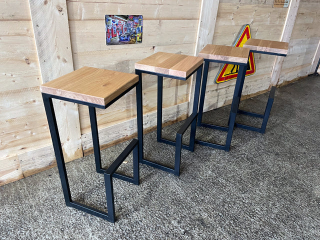 Tabouret de bar PRIX: 130€ réf 3851