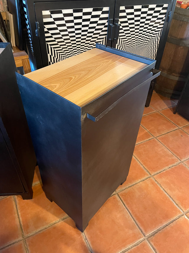 Petit buffet d'atelier 1950