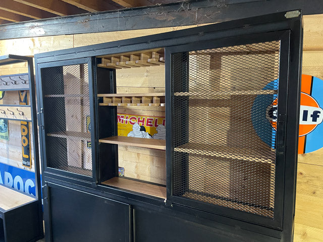 Arrière de comptoir Prix de base : 2100€ réf 3760