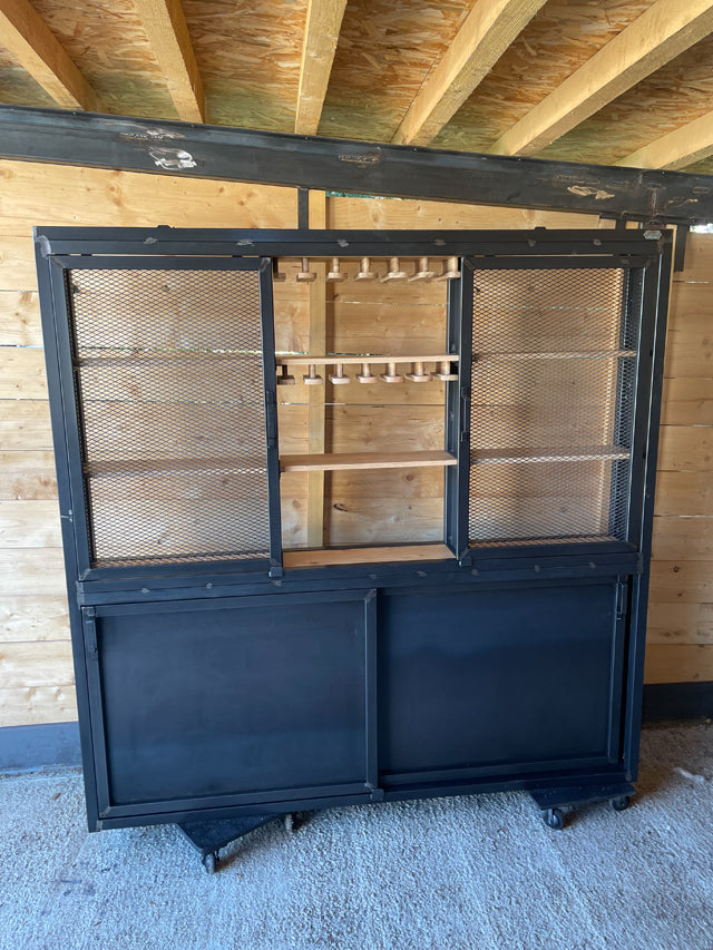 Arrière de comptoir Prix de base : 2100€ réf 3760