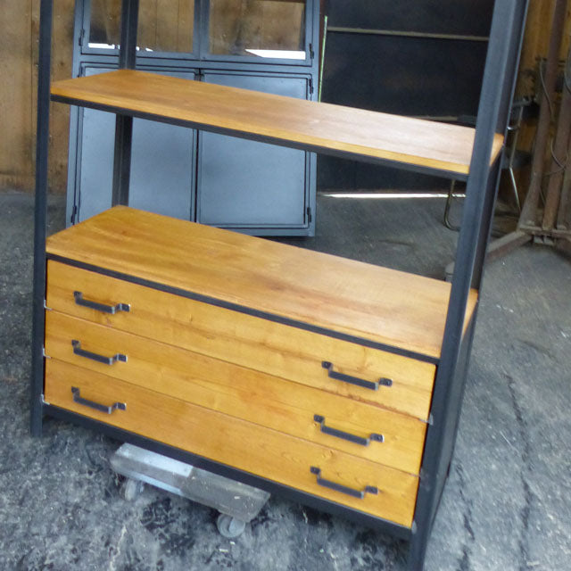 Bibliothèque industrielle grand tiroirs PRIX de base: 1300€réf 3513