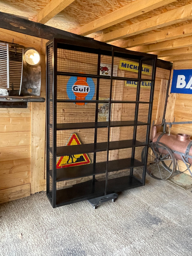 Bibliothèque industrielle tout métal PRIX de base:800€ réf 3421
