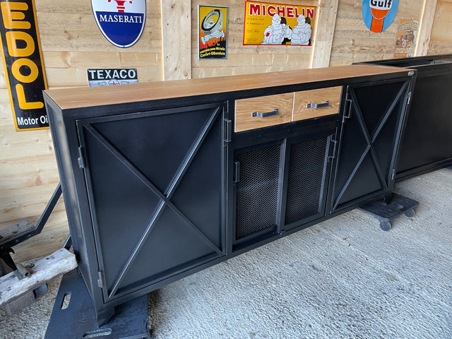 Buffet industriel porte structurées PRIX de base:1550€réf 3515