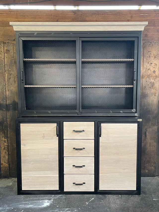 Buffet industriel 2 corps chêne blanchi PRIX de base : 2600€ réf 3719