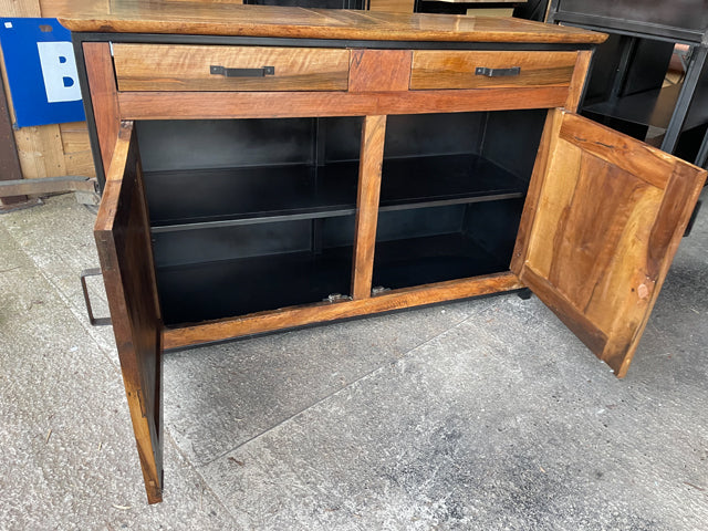 Buffet noyer et mètal 1900