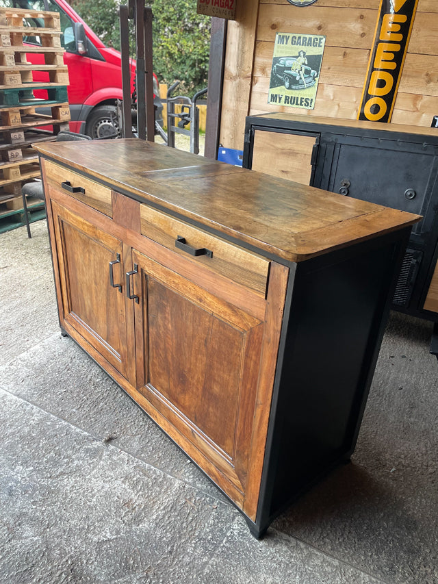 Buffet noyer et mètal 1900