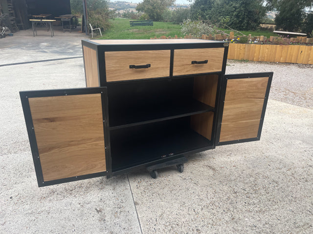 Buffet porte faux tiroirs PRIX de base : 1150€ réf 3938