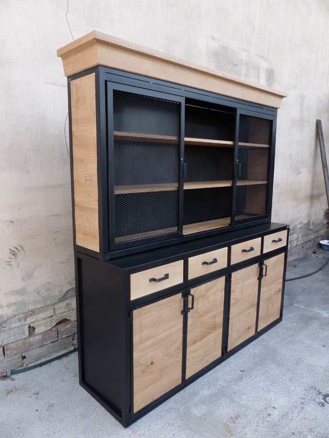 Buffet vaisselier industriel PRIX de base: 2800€ réf 3679