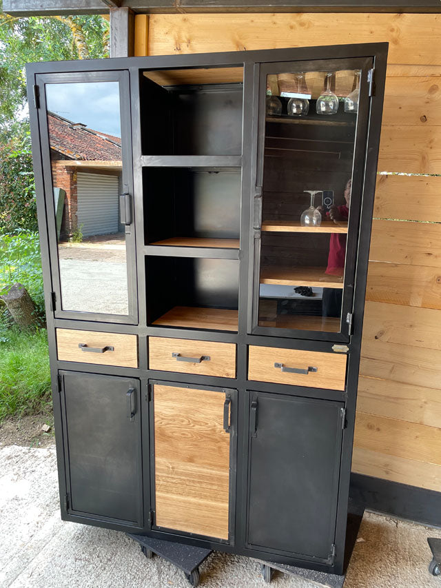 Buffet vitrine design industriel meuble industriel sur mesure ...