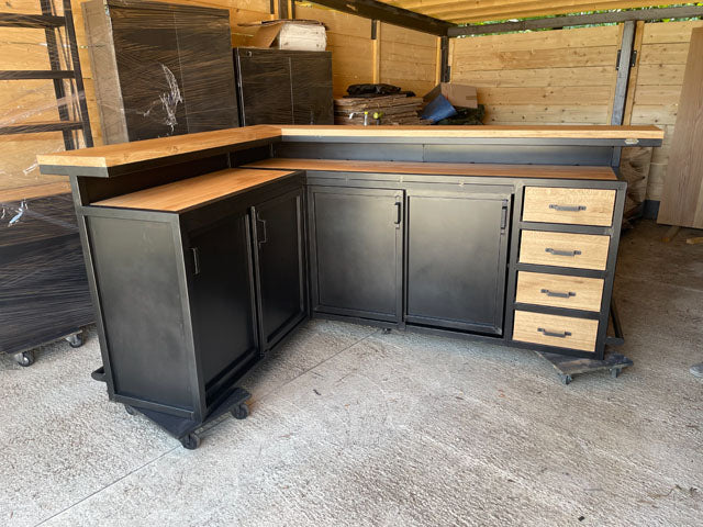 Comptoir industriel PRIX de base: 2750€ réf 3477