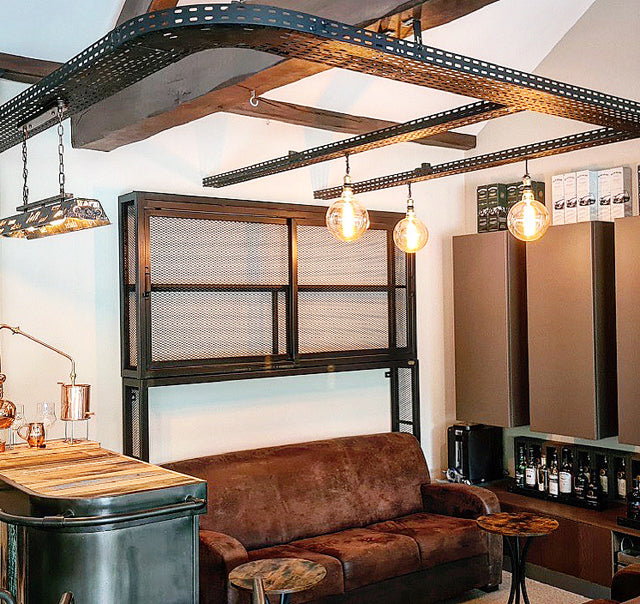 Arrière de comptoir de bar PRIX de base: 1900€ réf 3286