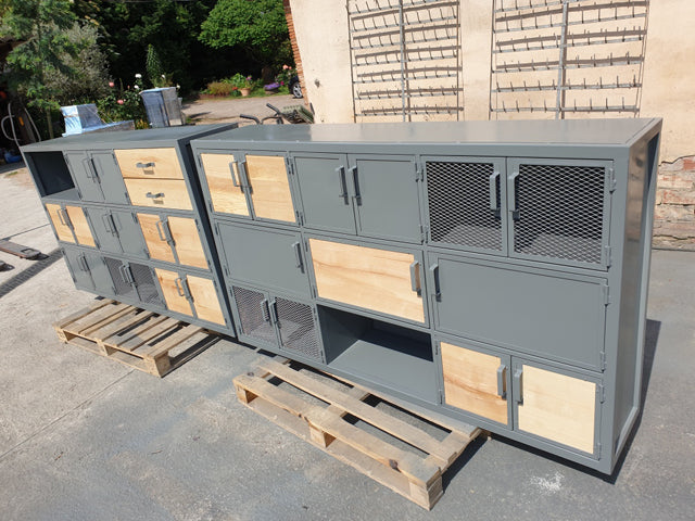 Buffet industriel multi portes PRIX de base : 2800€ réf 3887