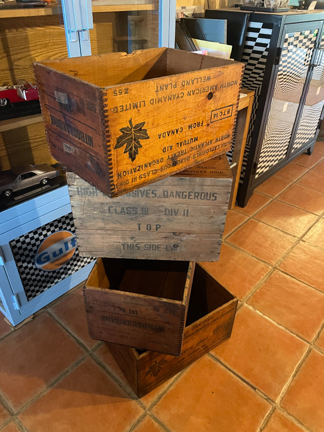 Caisse d'explosif 1955