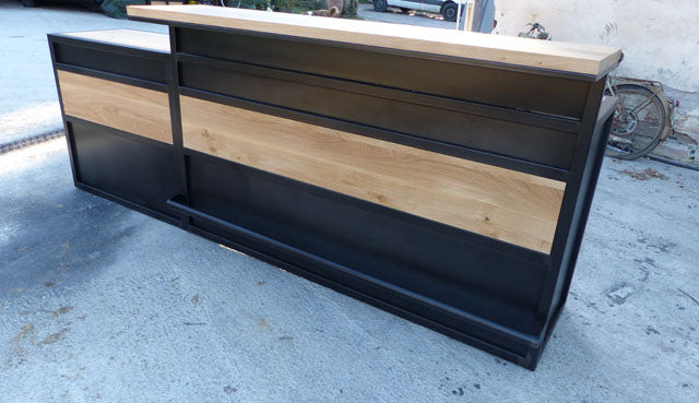 Comptoir design industriel PRIX de base: 2900€ réf 3673