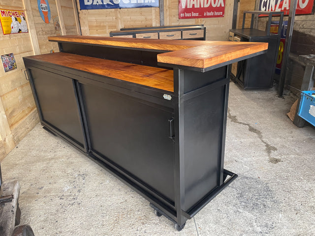Comptoir industriel d'angle PRIX de base 2200€ réf 3833