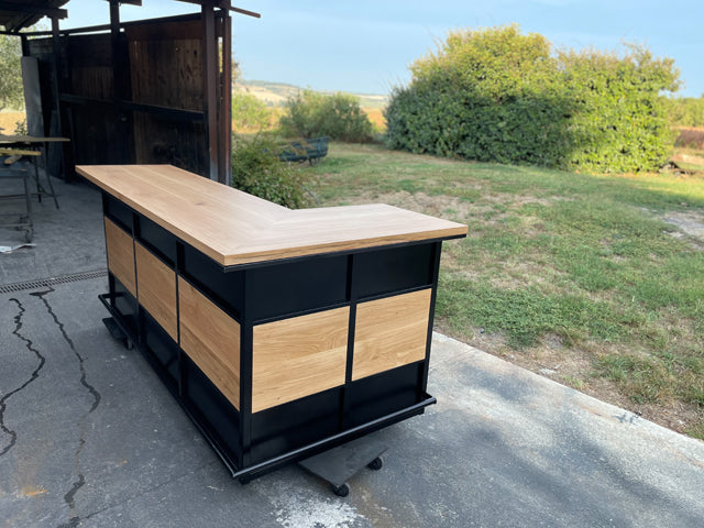 Comptoir industriel simple plateau PRIX de base : 2890€ réf 3929