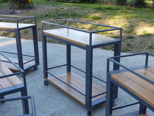 Desserte à roulette thermolaquè PRIX de base : 1200€ réf 3685