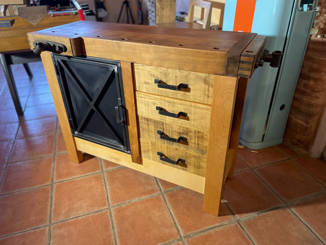 Etabli menuiserie 4 tiroirs et 1 porte